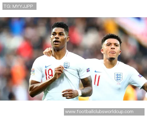 拉什福德：年轻天才如何在绿茵场上书写传奇人生与未来梦想