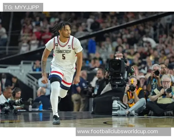 新秀与年轻球员崛起的时代如何改变篮球格局与未来发展趋势